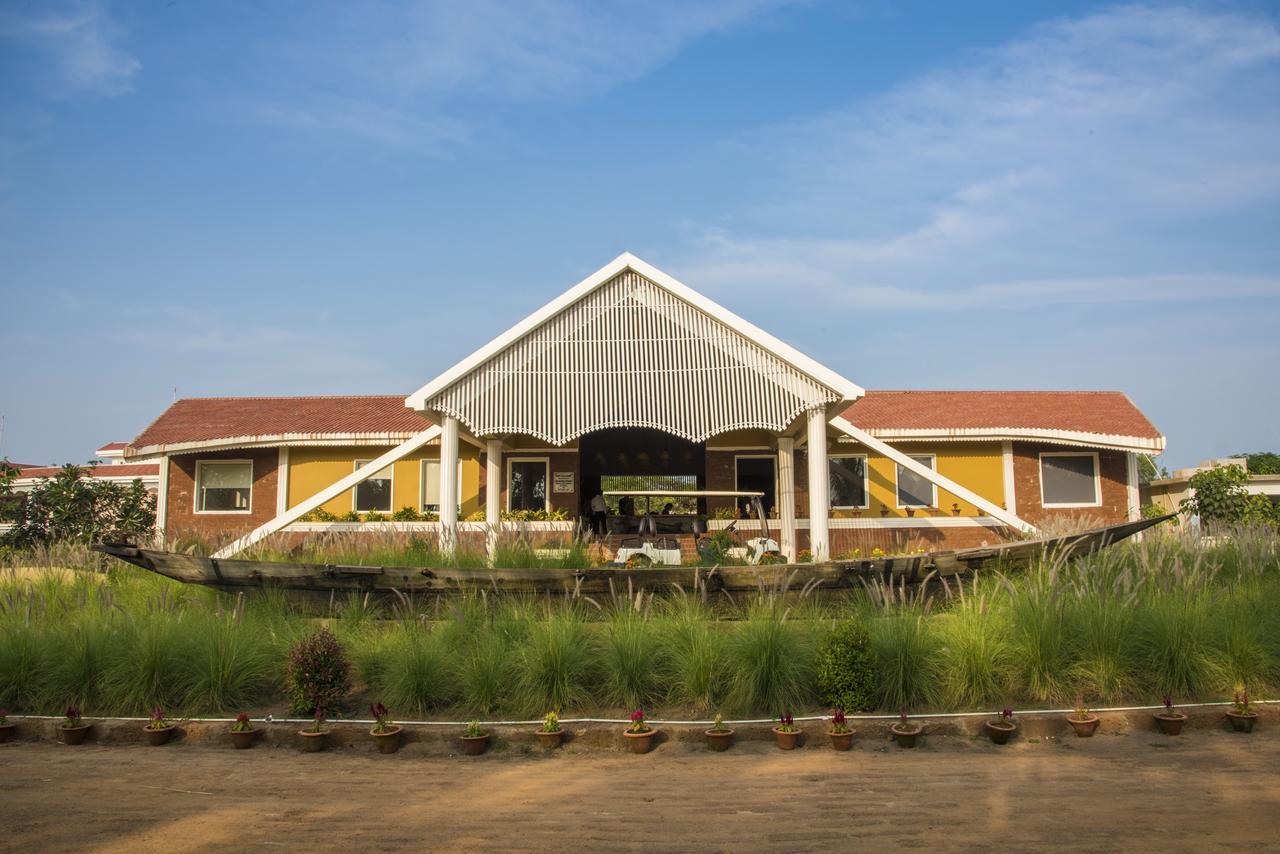 Swosti Chilika Resort Kānāipur Kültér fotó