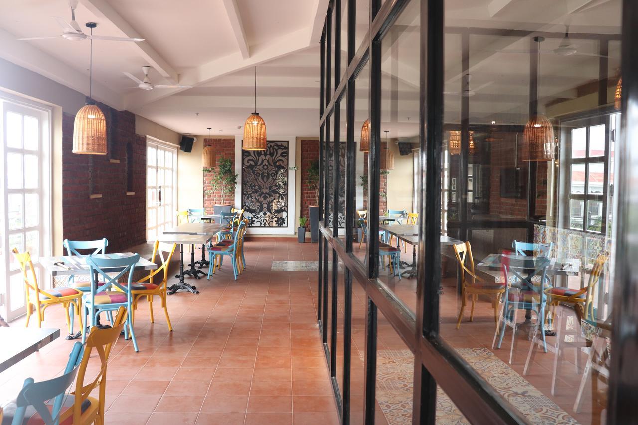 Swosti Chilika Resort Kānāipur Kültér fotó