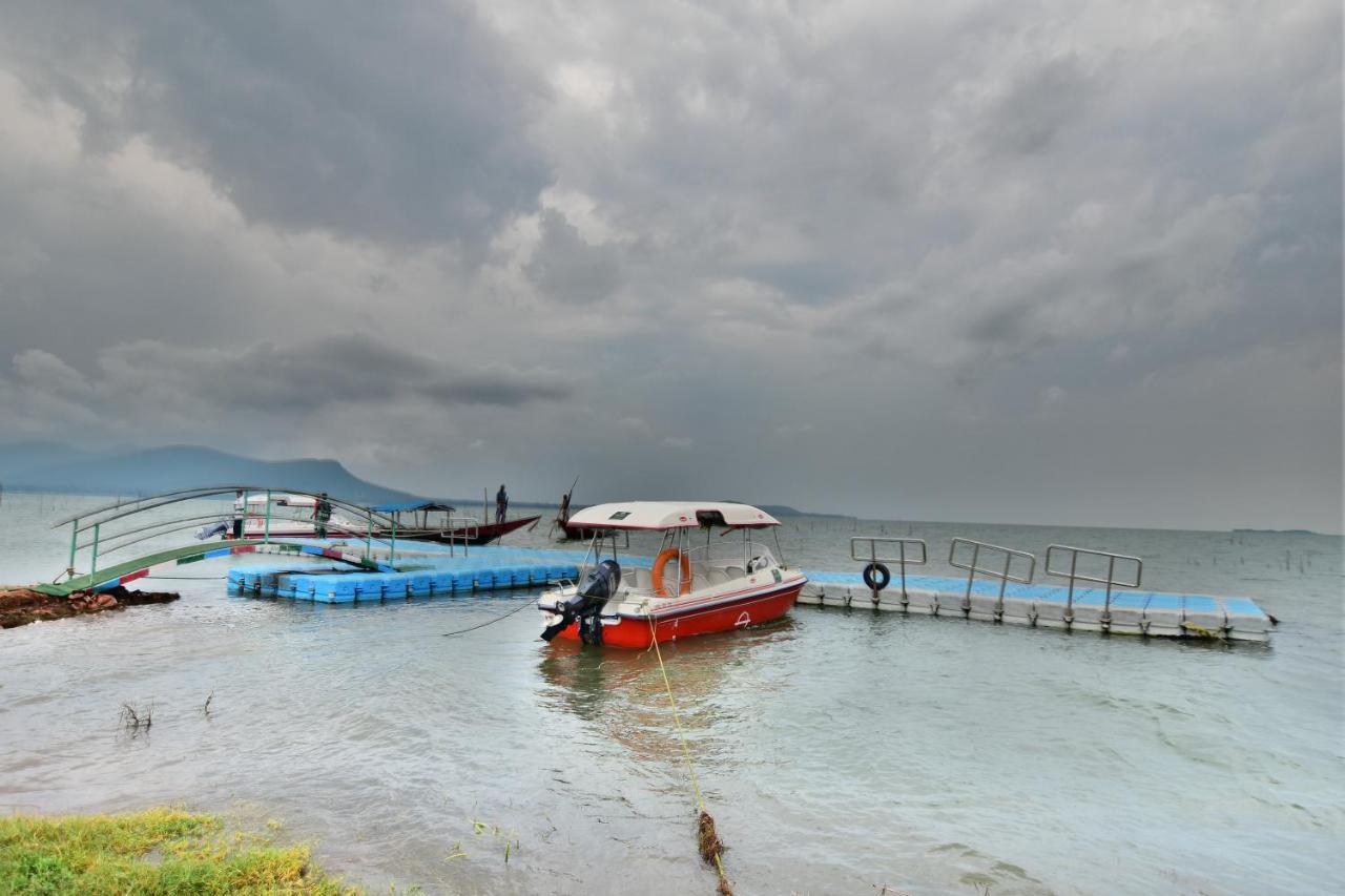 Swosti Chilika Resort Kānāipur Kültér fotó