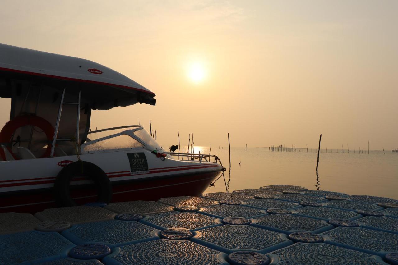 Swosti Chilika Resort Kānāipur Kültér fotó